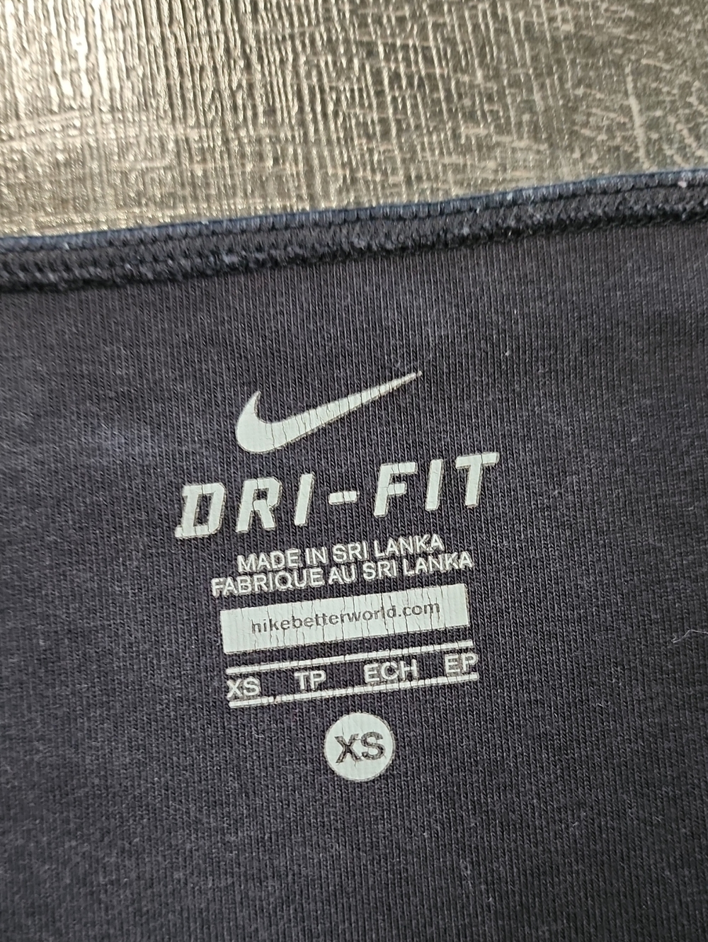 🌵 Nike "Legend" Cropped Leggings 🌵 - Picture 2 of 4